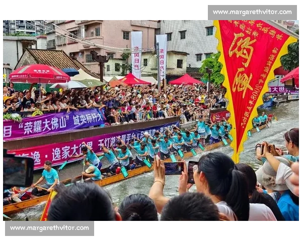 广东各地龙舟赛事精彩纷呈 展现传统文化与水上竞技魅力