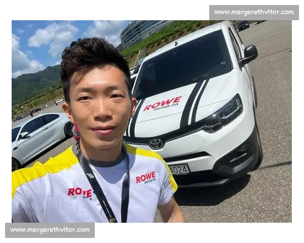 极速对决：200米赛道上的速度与激情，突破极限的速度挑战